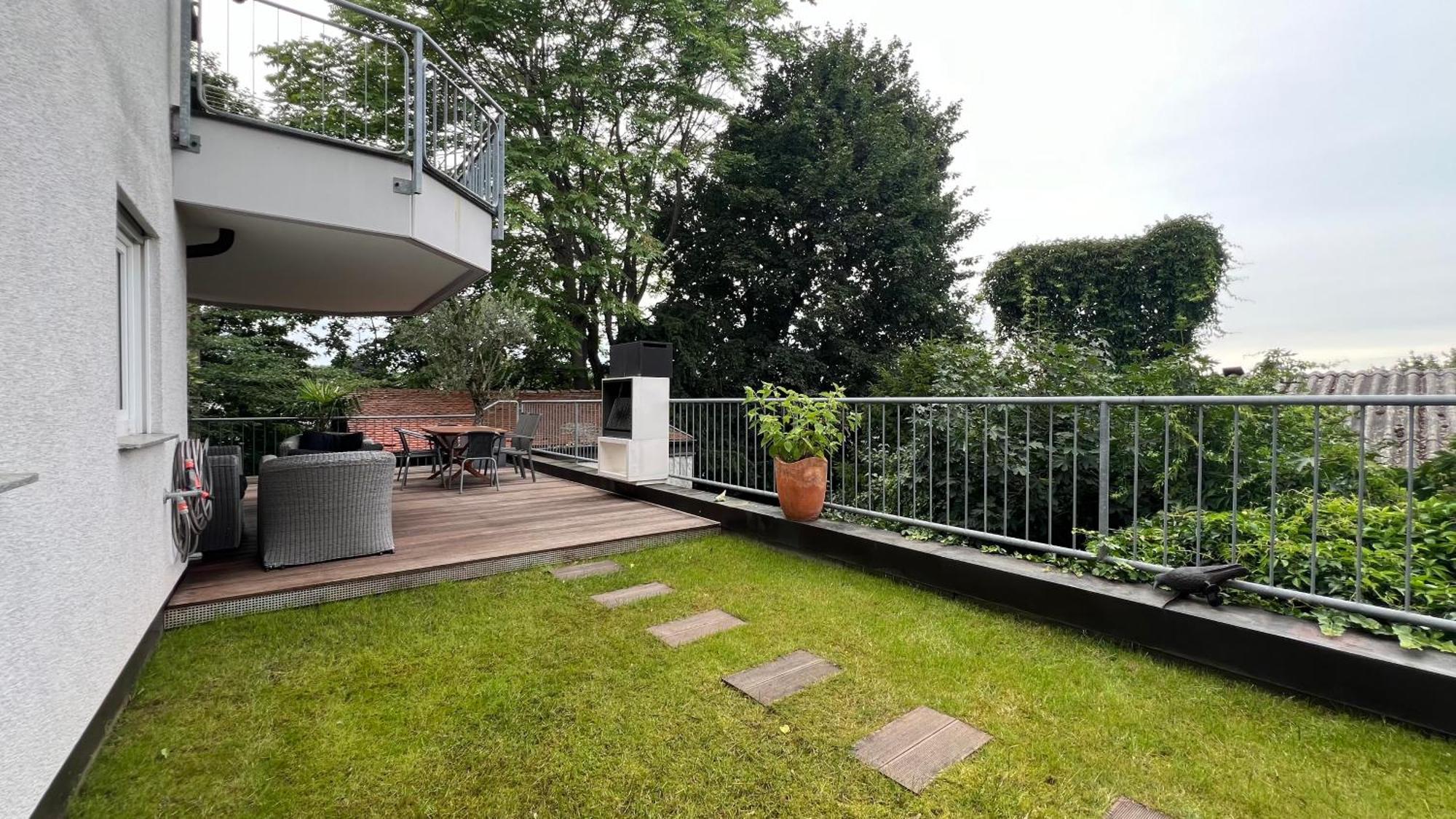 Ludwigshome Luxus - Zentral, Kostenloser Parkplatz, Terrasse Ludwigsburg Exteriér fotografie